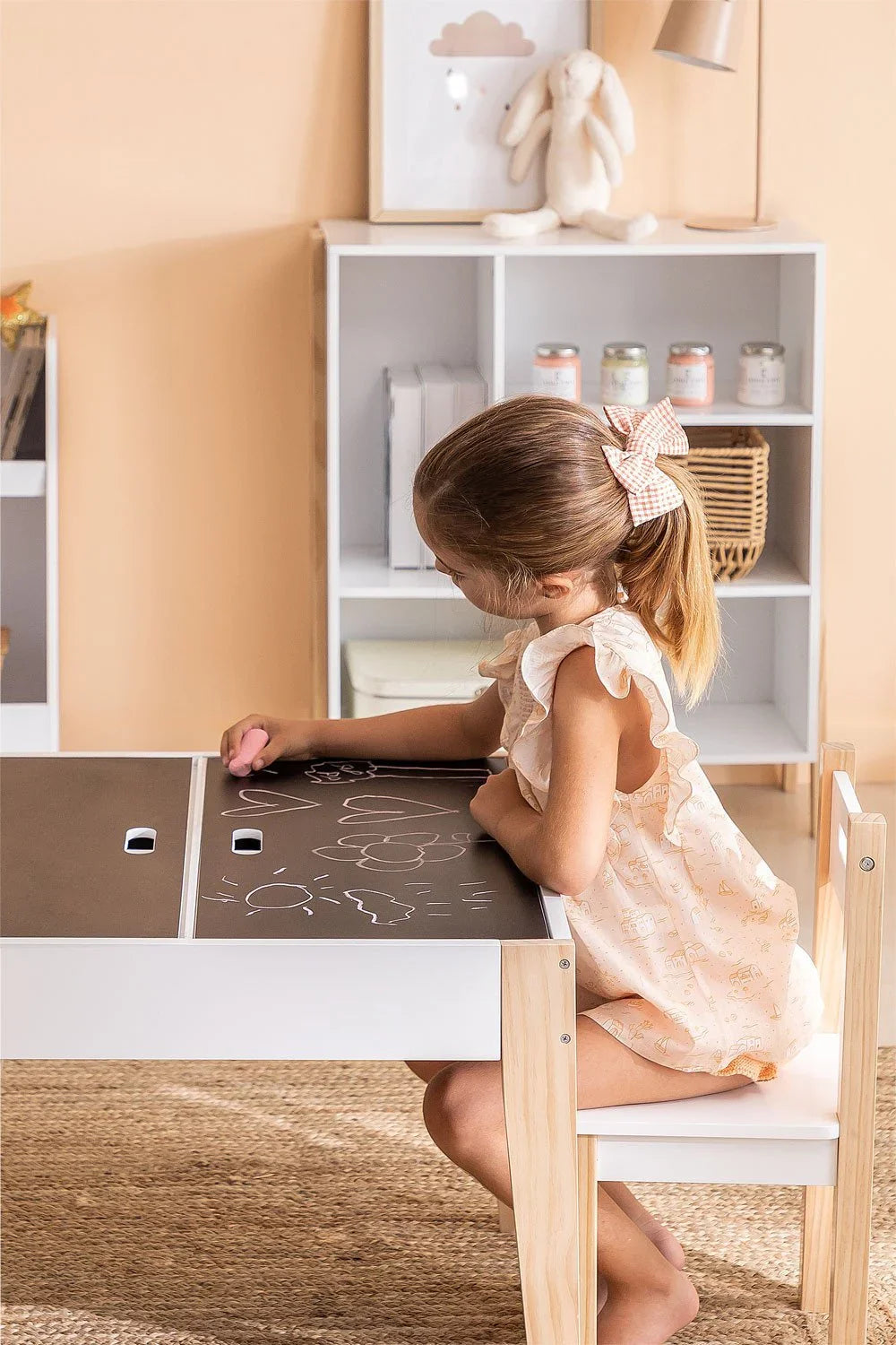 Conjunto de Mesa Ardósia com Armazenamento e 2 Cadeiras de Madeira Belfy Kids