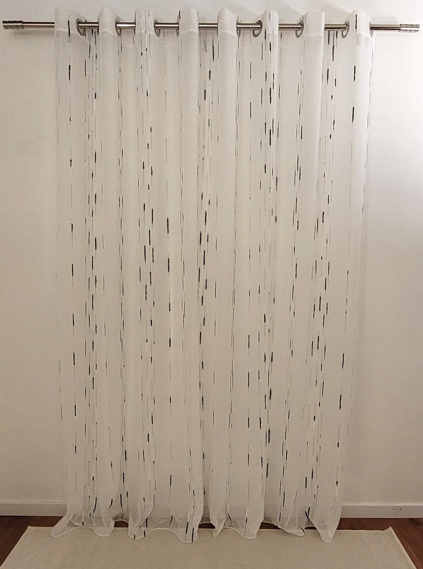 Cortina detalhe Preto 300x250cm