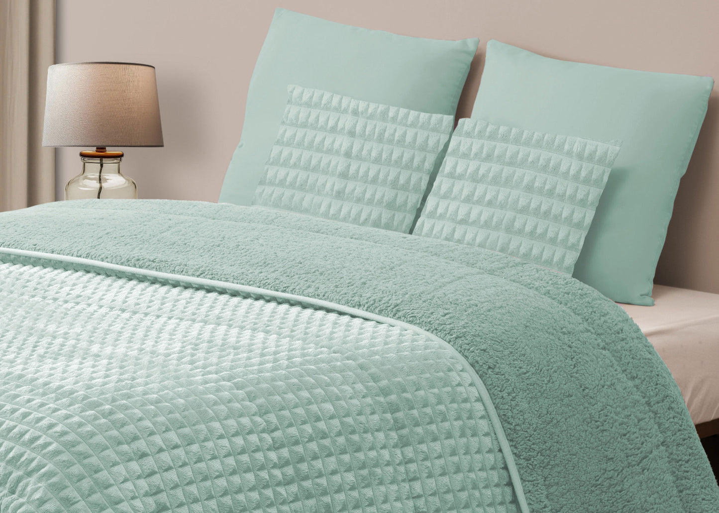 Edredão Quadraditos com pelo de Borrego